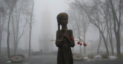 В Украине чтут память жертв голодоморов - рис. 13