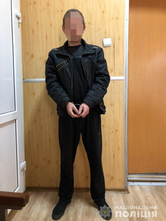 Днепрянин заминировал мост на ж/д вокзале - рис. 1