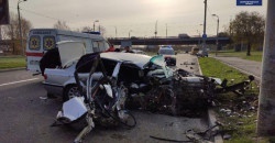 Ужасное ДТП на Южном мосту в Днепре: мальчика вырезали из искореженного авто - рис. 2