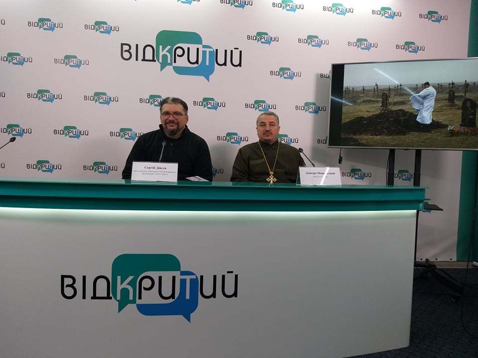 Війна поруч: фотограф та капелан розповіли, як працювали на передовій - рис. 1