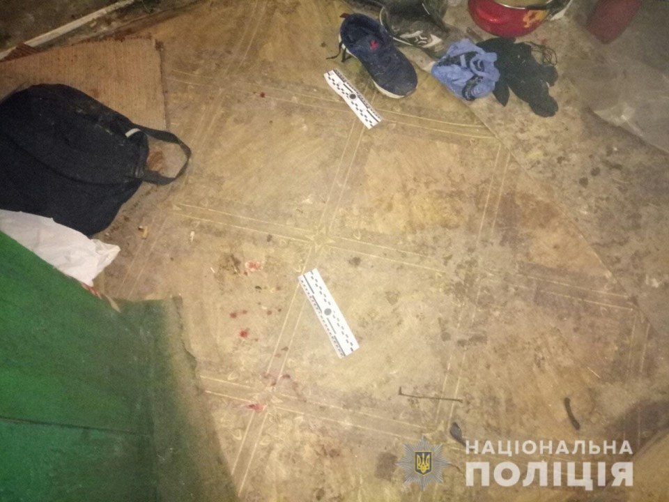 На Днепропетровщине юноши в масках Анонимуса палками избили мужчину (ФОТО) - рис. 2
