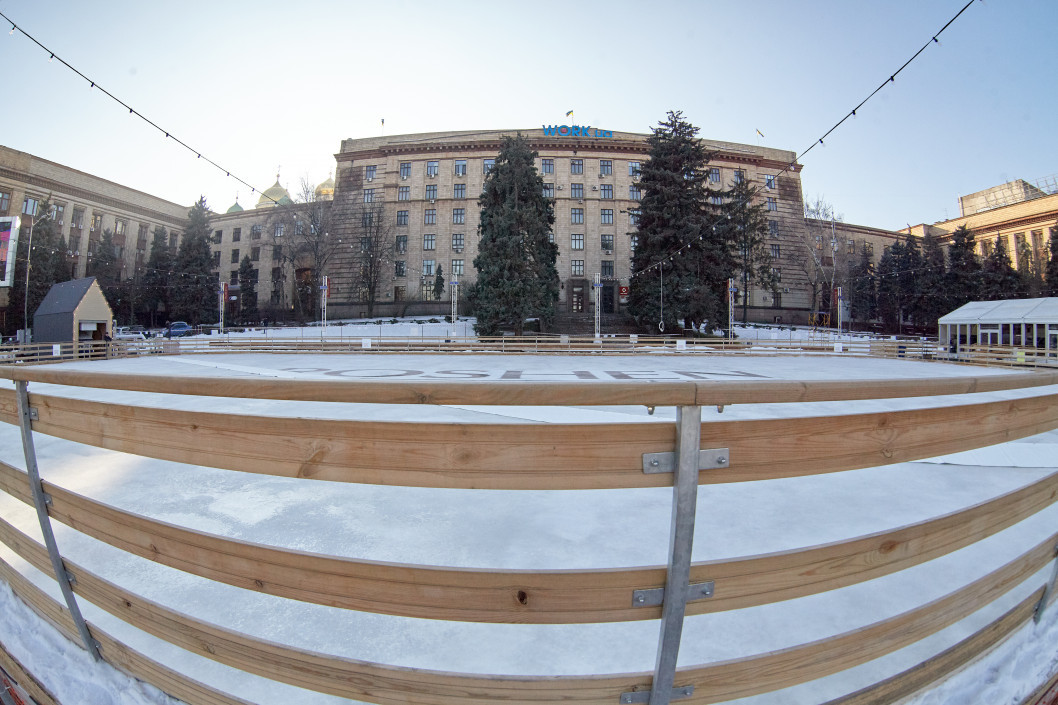 Готовь коньки: когда на площади Героев Майдана откроют каток (ФОТО) - рис. 5