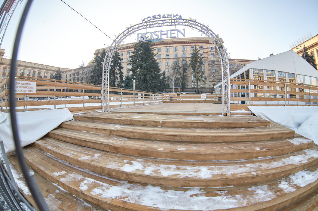 Готовь коньки: когда на площади Героев Майдана откроют каток (ФОТО) - рис. 1