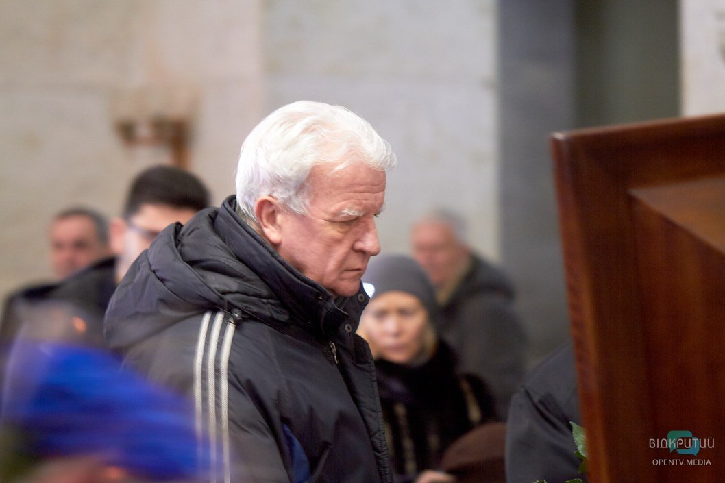 Как в Днепре прощались с Почетным гражданином города, легендарным ракетостроителем Владимиром Комановым (ФОТО) - рис. 11