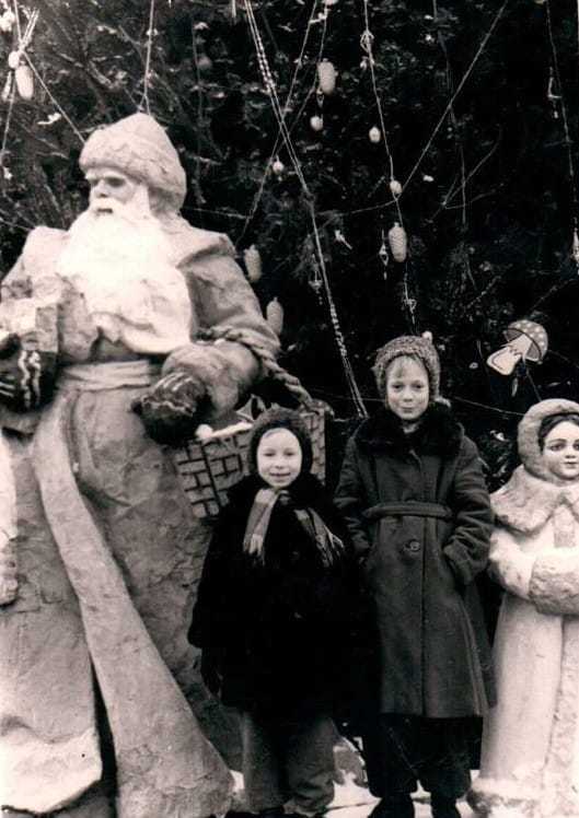 Новогодняя ретроспектива: как встречали праздник в Днепре прошлого века (ФОТО) - рис. 8