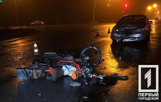 В Кривом Роге из-за столкновения с автомобилем погиб мотоциклист - рис. 1