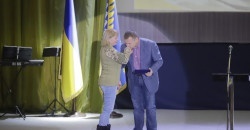 Борис Филатов вручил украинским военным памятные подарки (ФОТО) - рис. 11