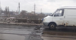 Фото "той самой ямы" на мосту