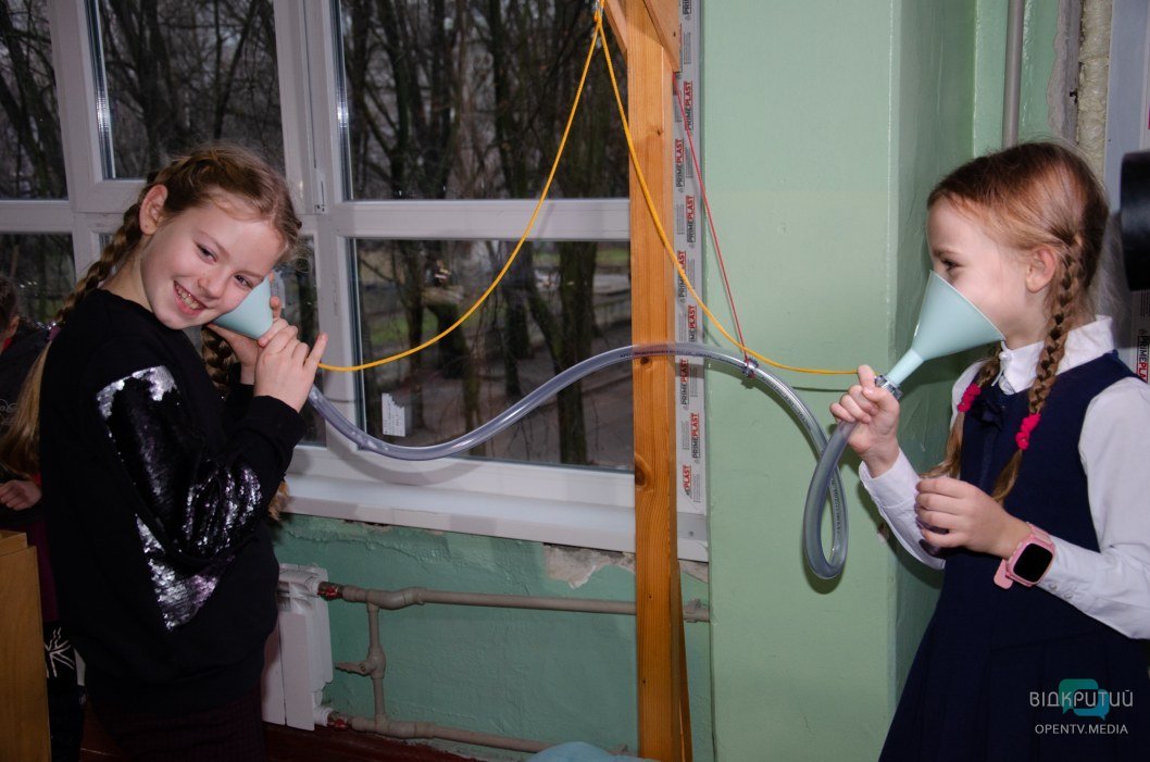 ВІДЕО: «Жива» наука для школярів Дніпропетровщини від німецьких експертів - рис. 1