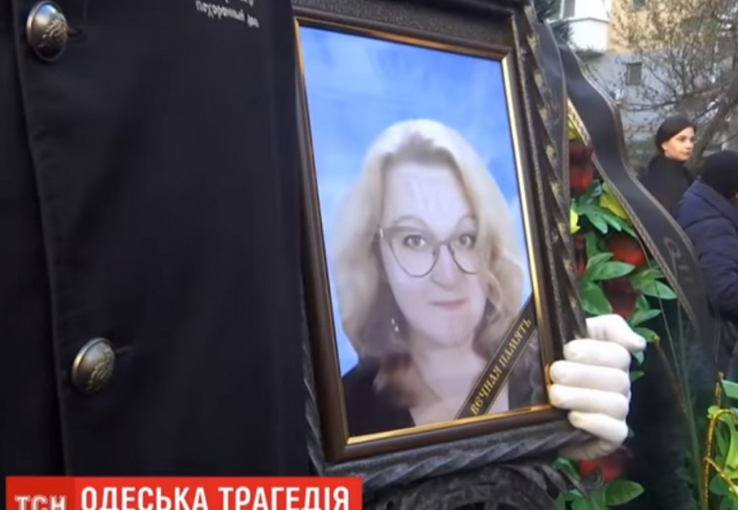 Погибшая в Одессе, чье тело нашли первым, трижды возвращалась в горящее здание - рис. 1