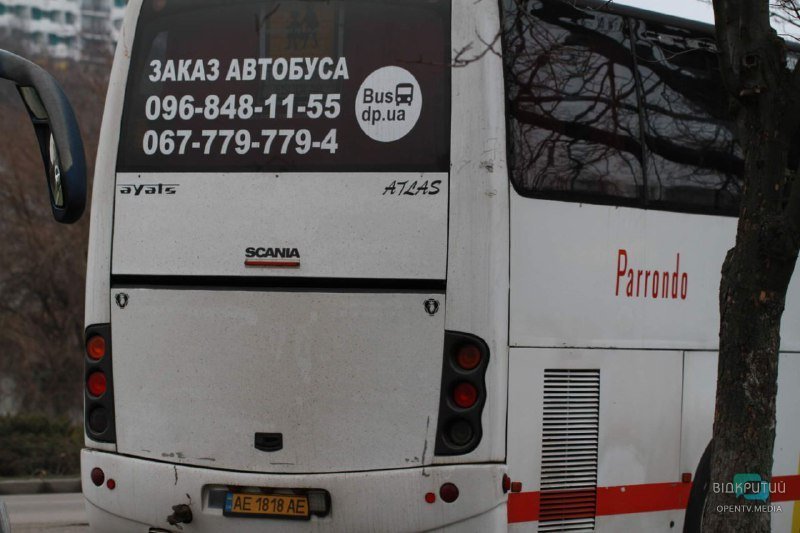 Охамевшие в край: в Днепре появился личный "автовокзал" - рис. 2