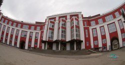 Алый фасад, следы пожара и выбитые окна: как сейчас выглядит ДК Ильича в Днепре (ФОТО) - рис. 21