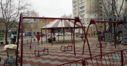 Дракон и песочница-шапито: на Победе появилась необычная детская площадка (ФОТО) - рис. 21