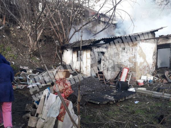 В Днепре сгорел частный дом - рис. 1