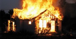 Первый пожар с пострадавшим: в Соборном районе Днепра горел дом (ФОТО) - рис. 13