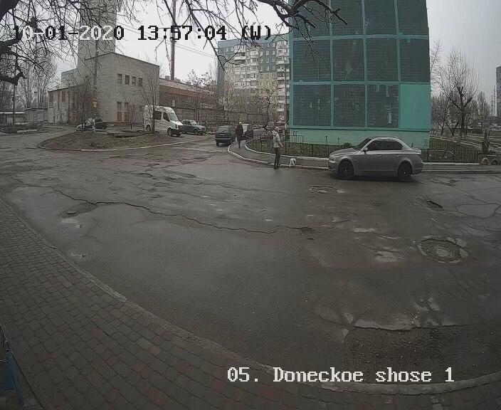 В Днепре появились камеры наблюдения с кнопками вызова полиции (ФОТО) - рис. 3