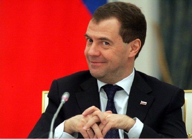 Правительство РФ подало в отставку всем составом (ВИДЕО)