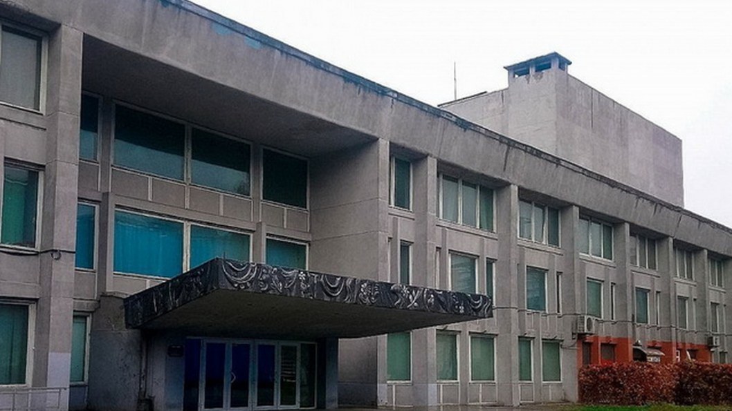 Нардеп от "Слуги народа" рассказал о ликвидации спорткомплекса "Шинник" в Днепре - рис. 1