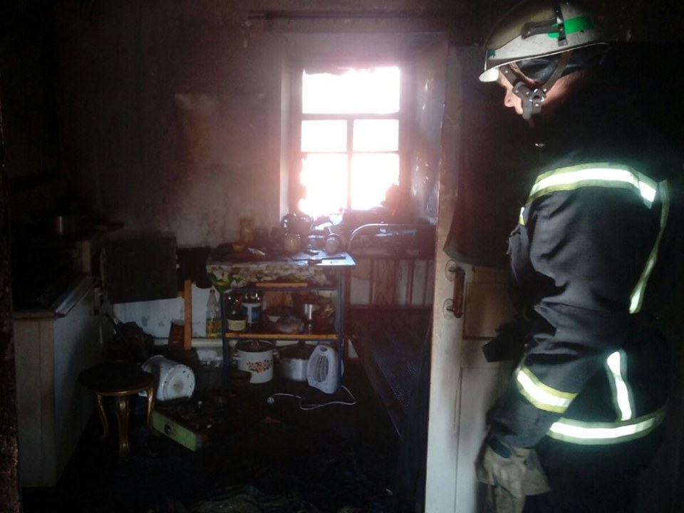 В Днепропетровской области в горящем доме погиб мужчина (ФОТО) - рис. 1