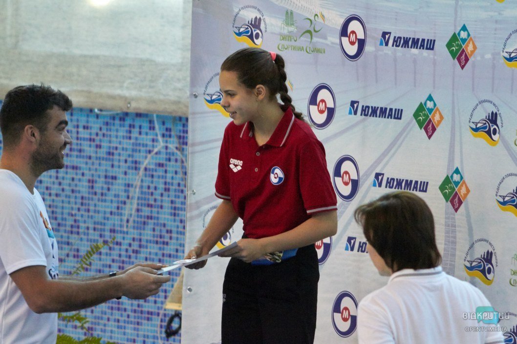 В Днепре завершился открытый чемпионат города по плаванию: более 100 детей получили разряды (ФОТООТЧЕТ) - рис. 19