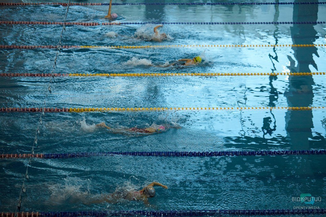 В Днепре завершился открытый чемпионат города по плаванию: более 100 детей получили разряды (ФОТООТЧЕТ) - рис. 29