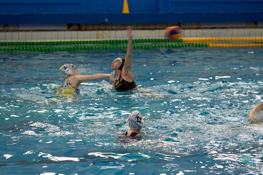 Болеем за наших: в Днепре проходит Открытый Чемпионат Украины по водному поло (ФОТО) - рис. 5