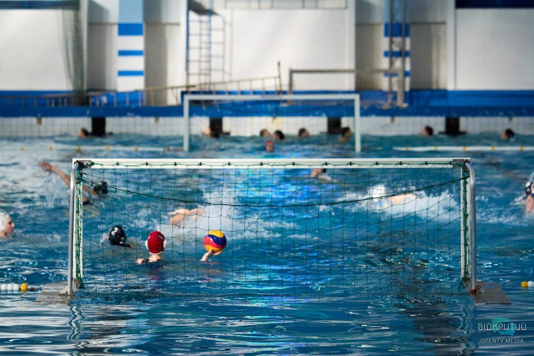 Болеем за наших: в Днепре проходит Открытый Чемпионат Украины по водному поло (ФОТО) - рис. 10