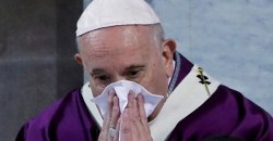 Коронавирус в Италии: Папа Римский Франциск заболел после встречи с прихожанами - рис. 6