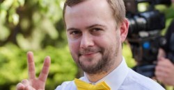 Ведущий трагически погиб в ДТП: в Днепре смонтировали трогательное видео в память об Александре Усачеве - рис. 2