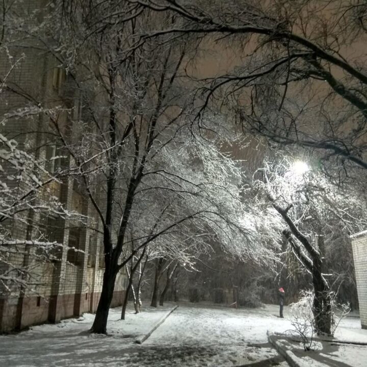 Метель и много-много снега: вечерний Днепр накрыла непогода (ФОТО, ВИДЕО) - рис. 27