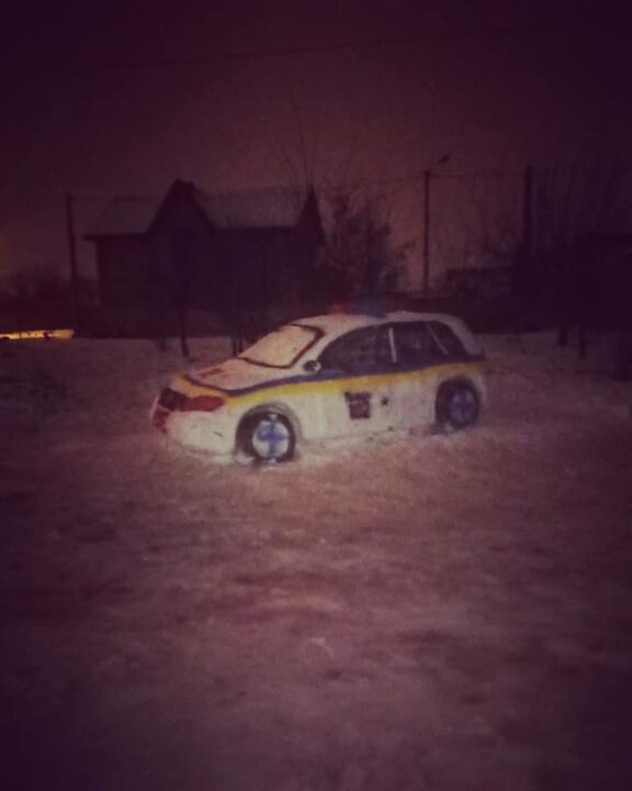 В Днепре девушка обнаружила "брошенный" полицейский автомобиль - рис. 3