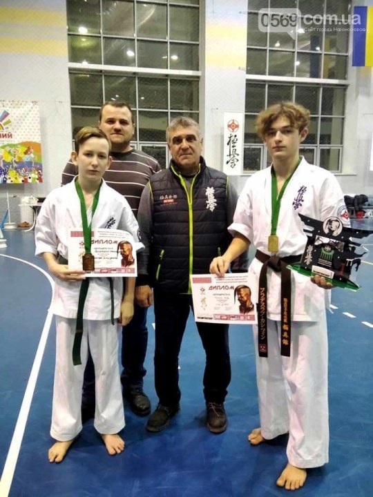 Знай наших: на Всеукраинском чемпионате победили новомосковские каратисты - рис. 1