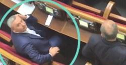 Замечен за «кнопкодавством»: на депутата завели уголовное дело - рис. 12