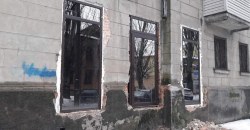 Странные окна и царь-балкон: на Гончара разрушают здание 1930-х годов (ФОТО) - рис. 16
