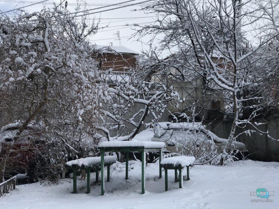 Зимний Днепр: как выглядит город после снегопада на второй день настоящей зимы (ФОТО) - рис. 16