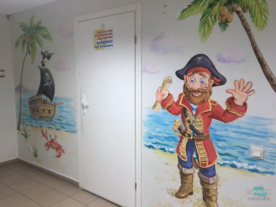 Вместо серых стен: художница разукрасила приемное отделение детской больницы в Днепре (ФОТО) - рис. 5