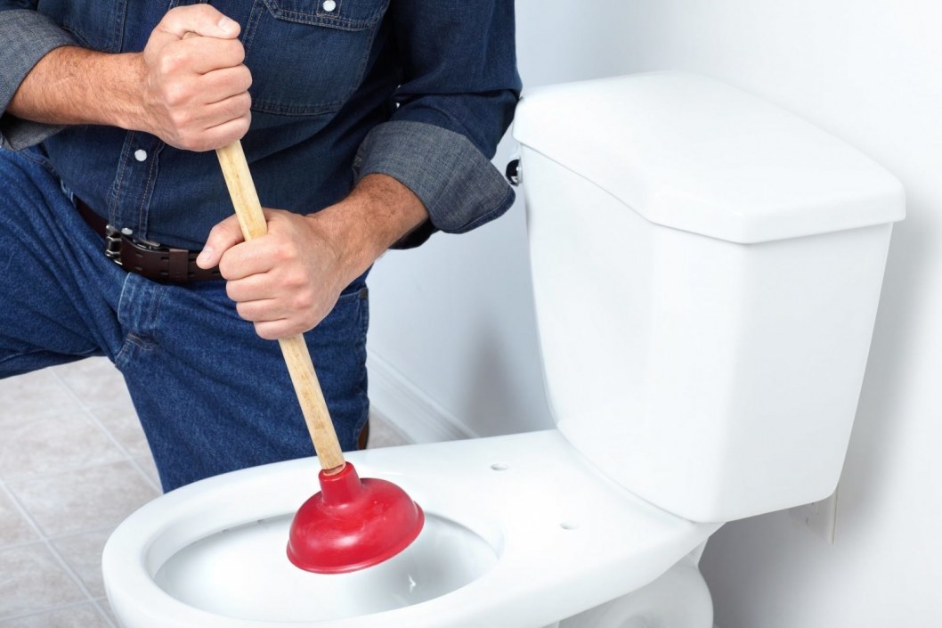 Как почистить канализацию в частном доме - рис. 1