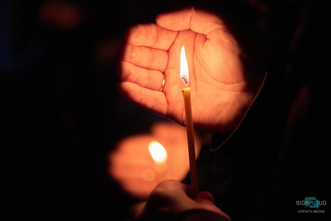 "Война не закончилась": в Днепре более 100 человек почтили память погибших бойцов АТО/ООС