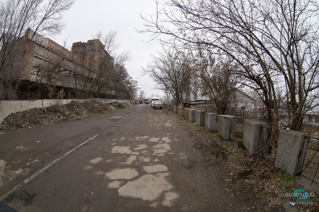 В Днепре за полмиллиона долларов продают легендарную заброшку на набережной (ФОТО) - рис. 4