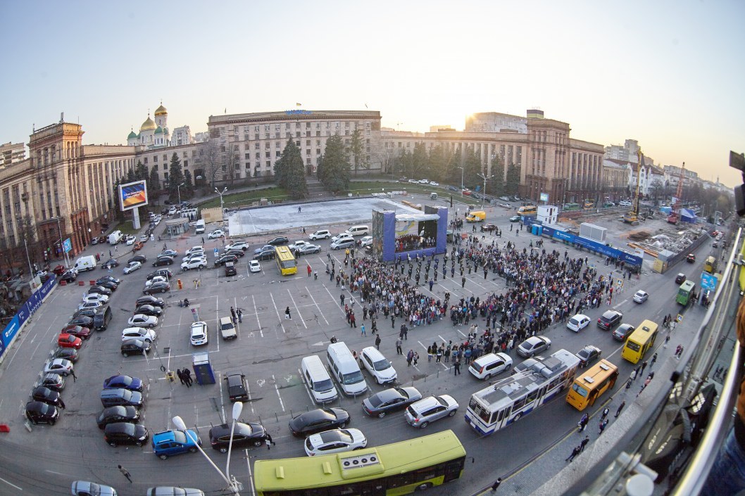 В Днепре на площади Героев Майдана отметили День Гимна Украины (ФОТО) - рис. 10