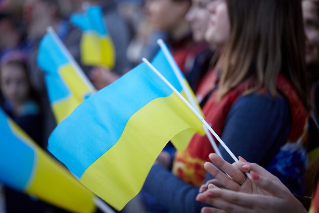 В Днепре на площади Героев Майдана отметили День Гимна Украины (ФОТО) - рис. 49