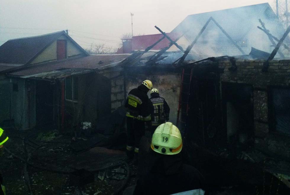 Без крыши над головой: в Днепре случились масштабные пожары в частных жилых домах (ФОТО) - рис. 4