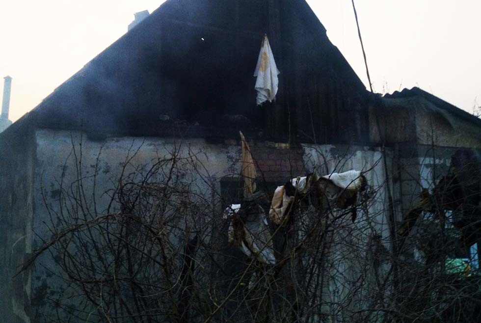 Без крыши над головой: в Днепре случились масштабные пожары в частных жилых домах (ФОТО) - рис. 1
