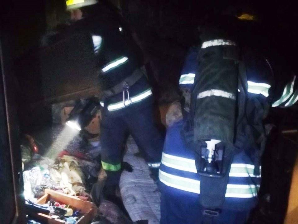 Под Днепром в квартире вспыхнул пожар - рис. 1
