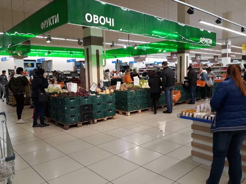 Пандемия коронавируса: какая ситуация с продуктами в супермаркетах Днепра (ФОТО) - рис. 1