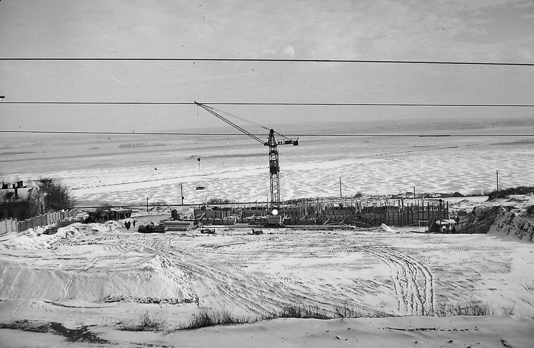 Пустырь на склоне оврага: как строили Монумент Славы в Днепре (ФОТО)