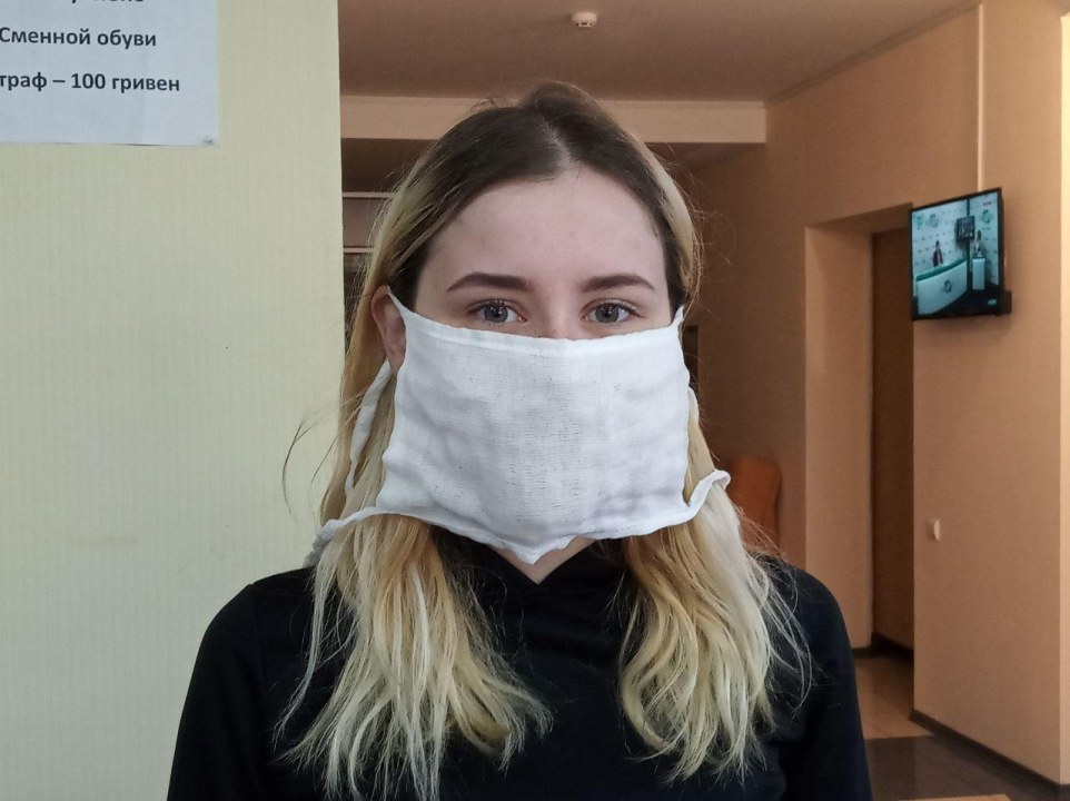 Пандемия коронавируса в самом разгаре: где в Днепре купить медицинские маски и по чем