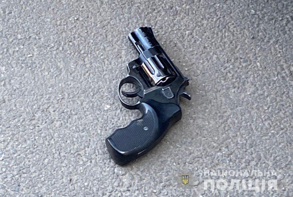 Под Днепром полиция обнаружила у двоих горожан оружие и боеприпасы