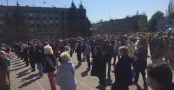 В Покрове сотни жителей вышли на митинг в защиту мэра (ФОТО) - рис. 10