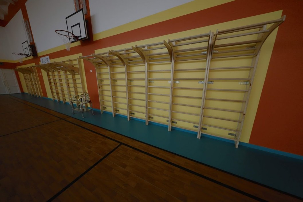 В Днепре продолжают ремонтировать спортивные залы в школах (ФОТО) - рис. 3